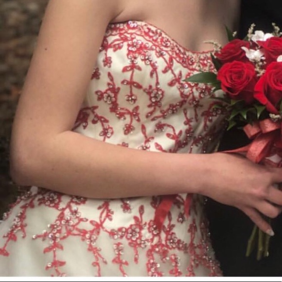 White Prom dress ball gown with red detail!! - Picture 1 of 3